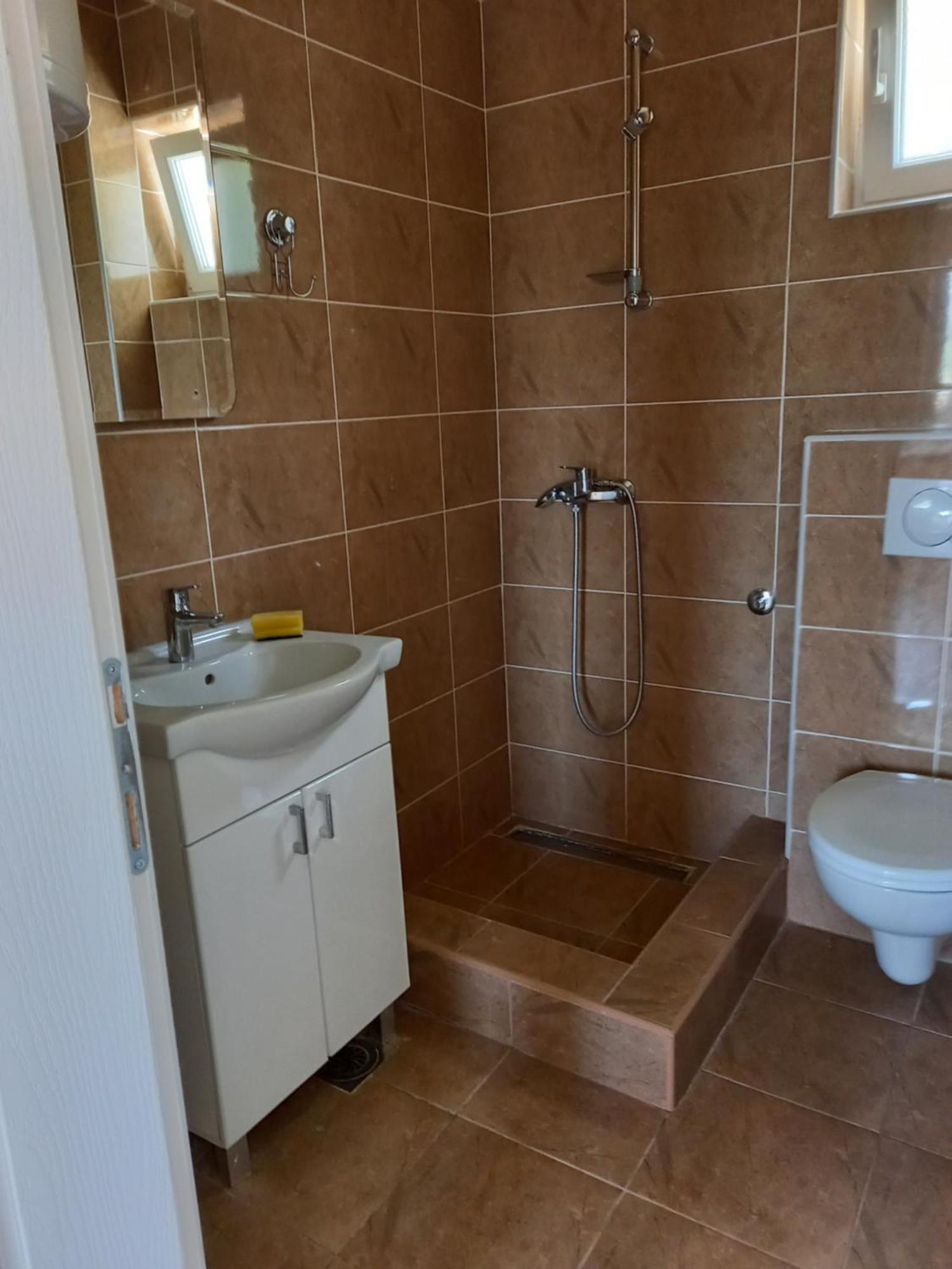 Fruskogorska Idila Apartmani Vrdnik Ngoại thất bức ảnh