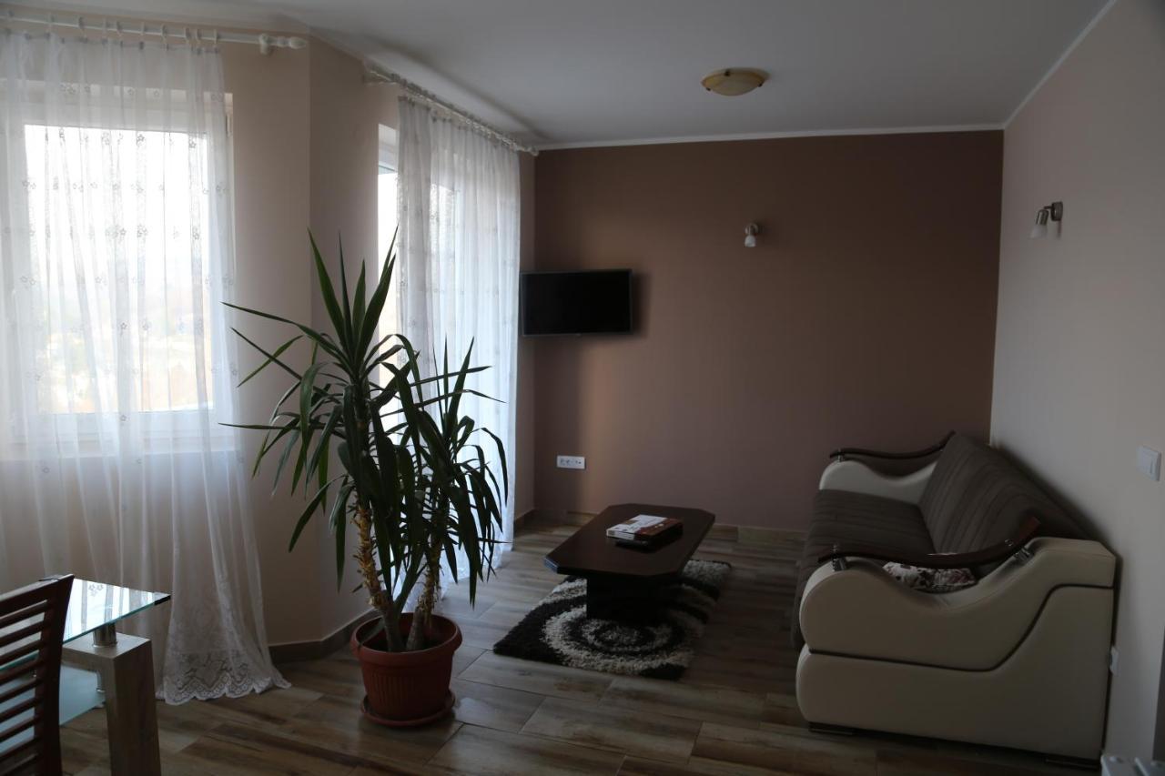 Fruskogorska Idila Apartmani Vrdnik Ngoại thất bức ảnh