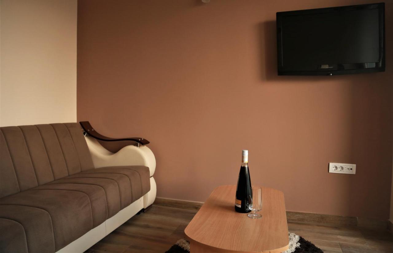 Fruskogorska Idila Apartmani Vrdnik Ngoại thất bức ảnh