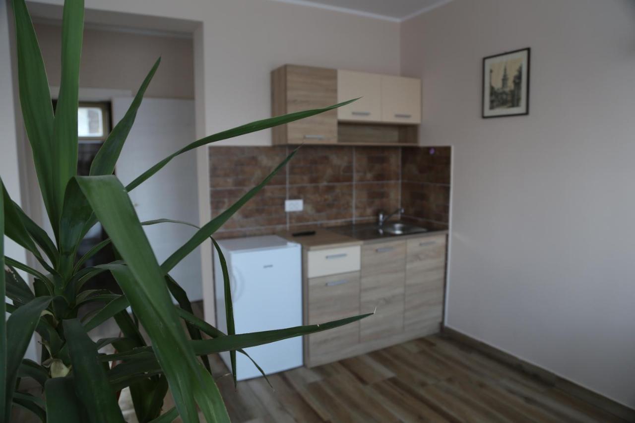 Fruskogorska Idila Apartmani Vrdnik Ngoại thất bức ảnh